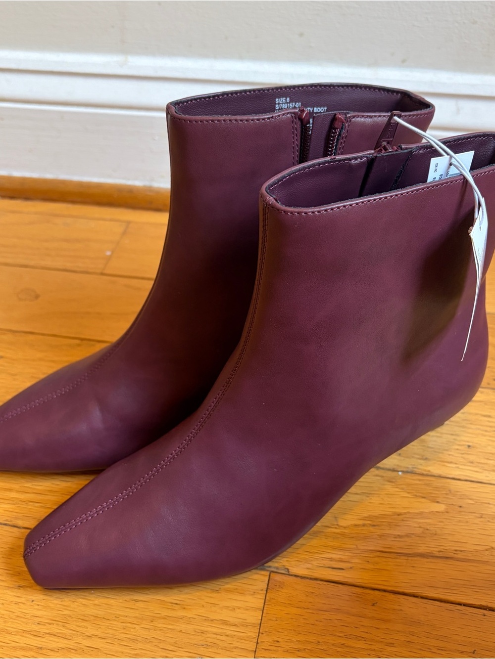GAP Women's Burgundy Ankle Boots